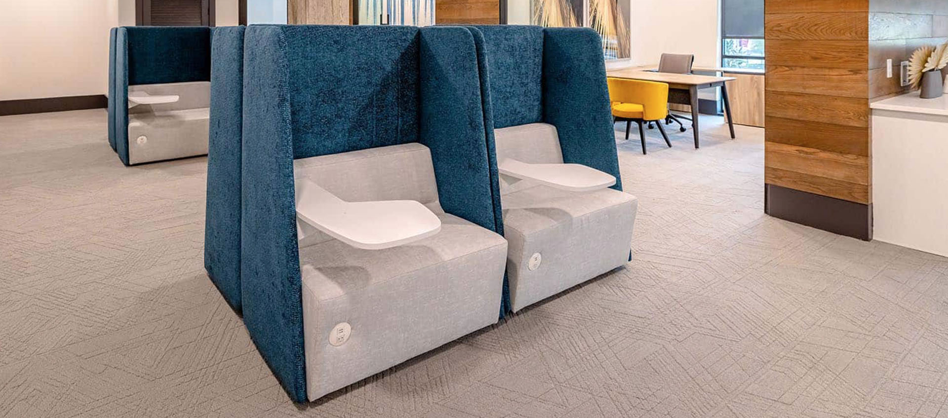 Darran Bota Lounge